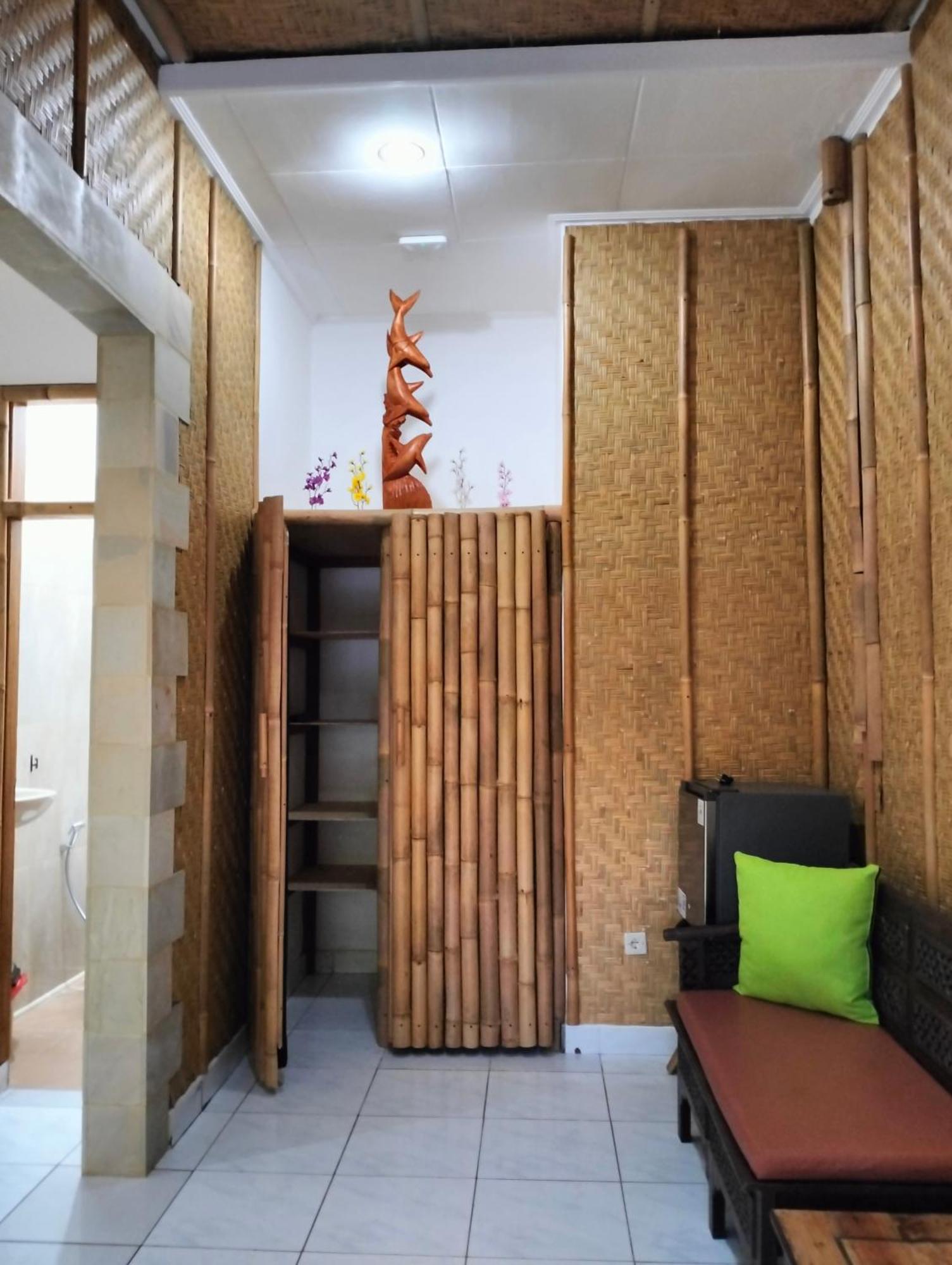 Kaia Lovina Guest House Junior Suite ภายนอก รูปภาพ